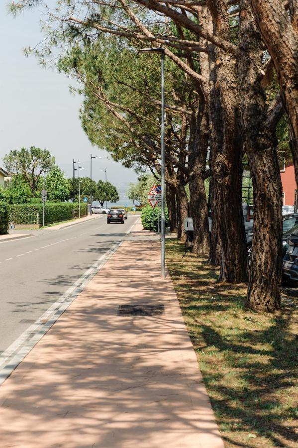 Appartamento Afrodite Desenzano del Garda Eksteriør bilde