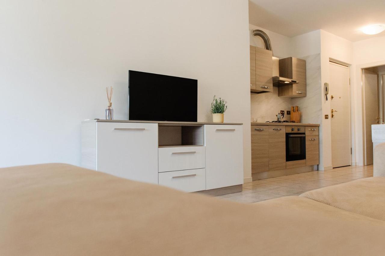 Appartamento Afrodite Desenzano del Garda Eksteriør bilde